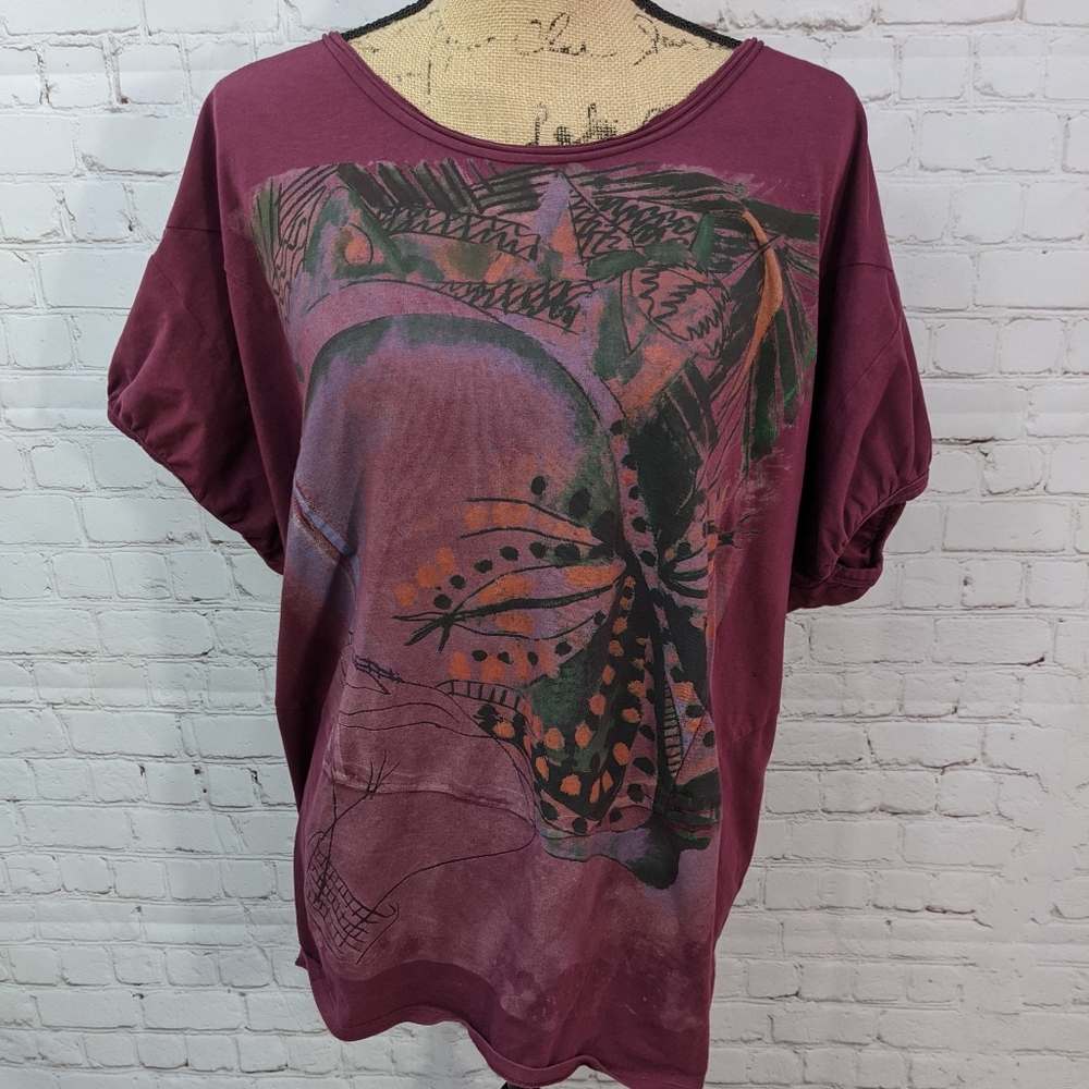 Donoratico Oversized Graphic Tee Medium